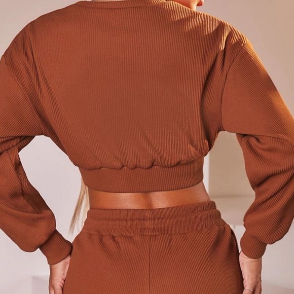 Long Sleeve Crop Top and Shorts Set - Picture 1 of 3